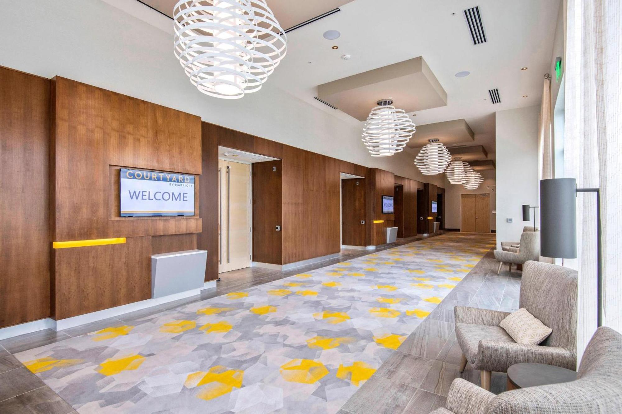 Courtyard By Marriott Raleigh Cary/Parkside Town Commons Otel Dış mekan fotoğraf