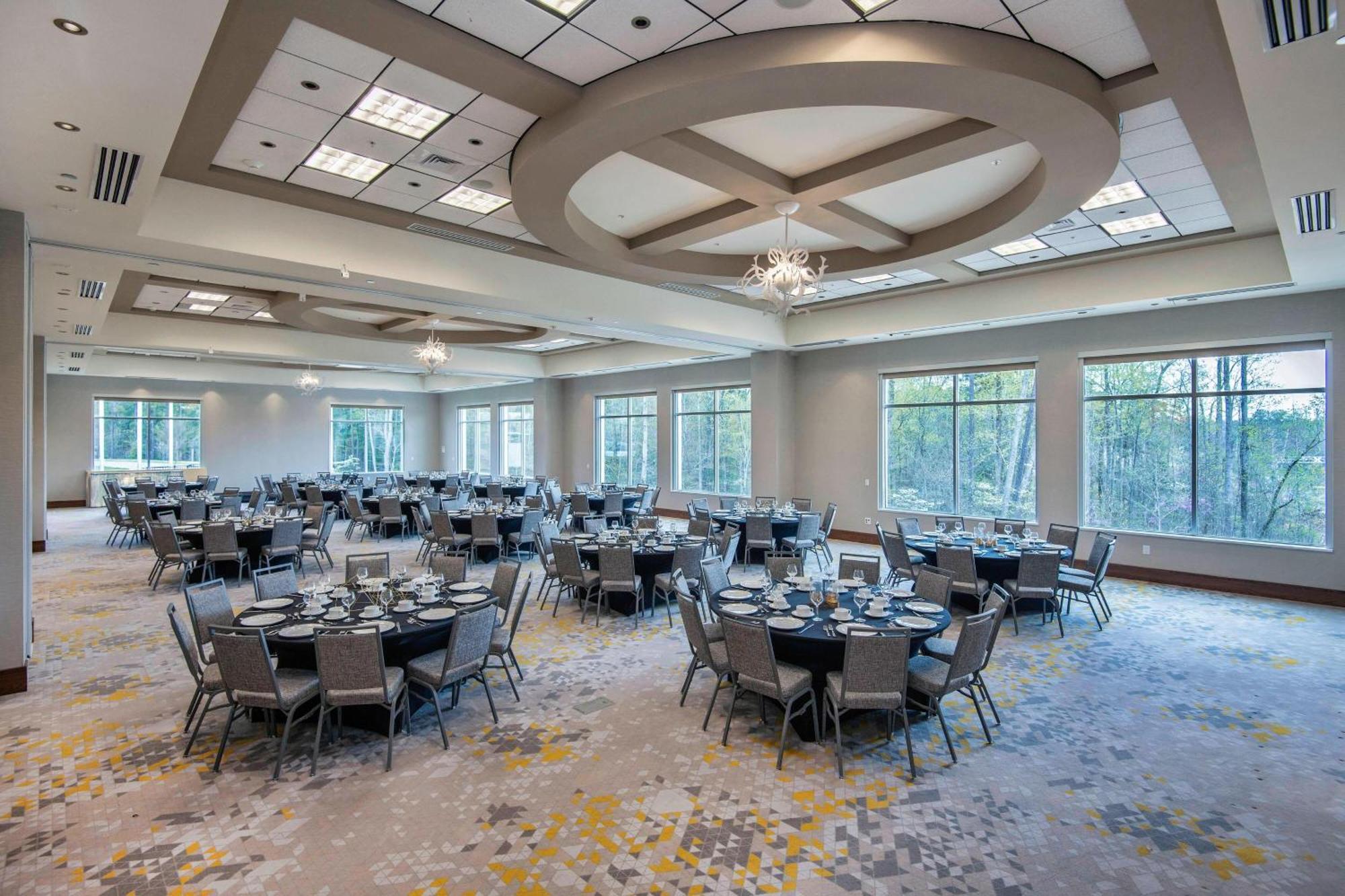 Courtyard By Marriott Raleigh Cary/Parkside Town Commons Otel Dış mekan fotoğraf