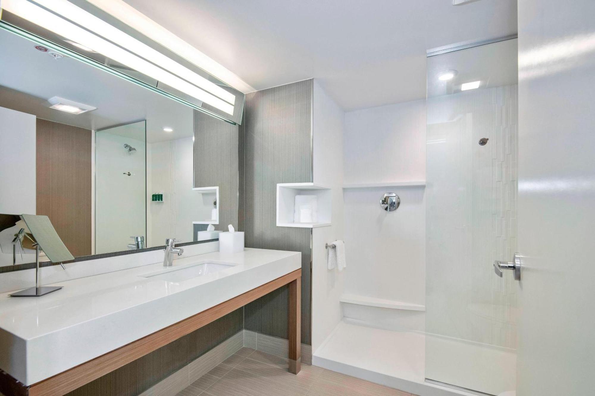 Courtyard By Marriott Raleigh Cary/Parkside Town Commons Otel Dış mekan fotoğraf