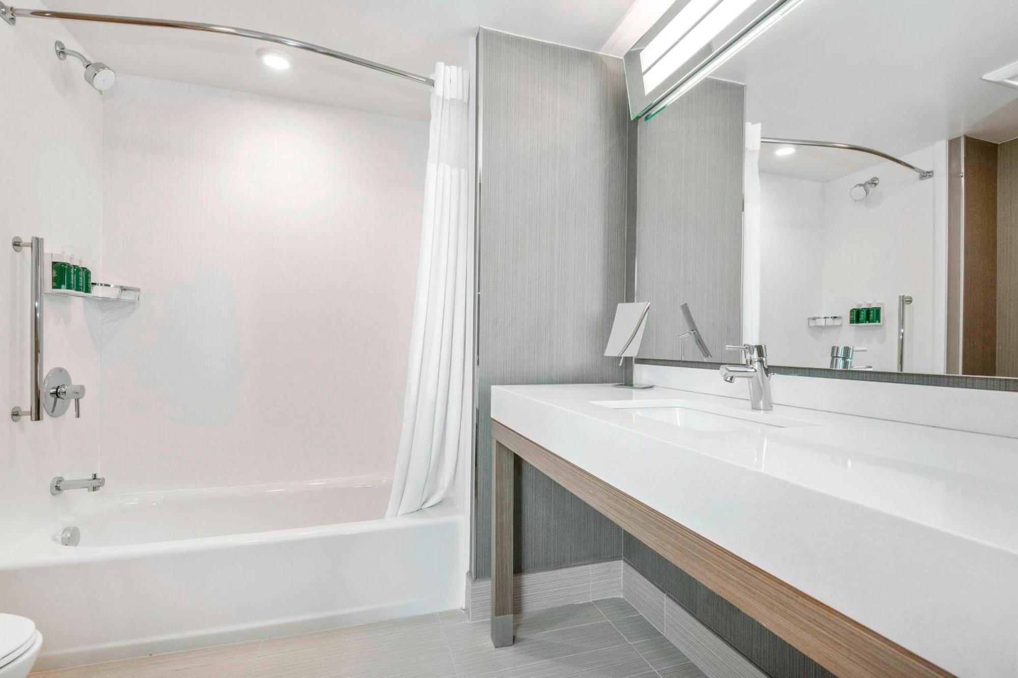 Courtyard By Marriott Raleigh Cary/Parkside Town Commons Otel Dış mekan fotoğraf